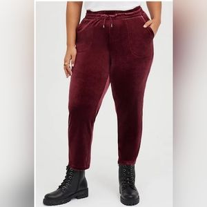 NWT Torrid pull-on pants